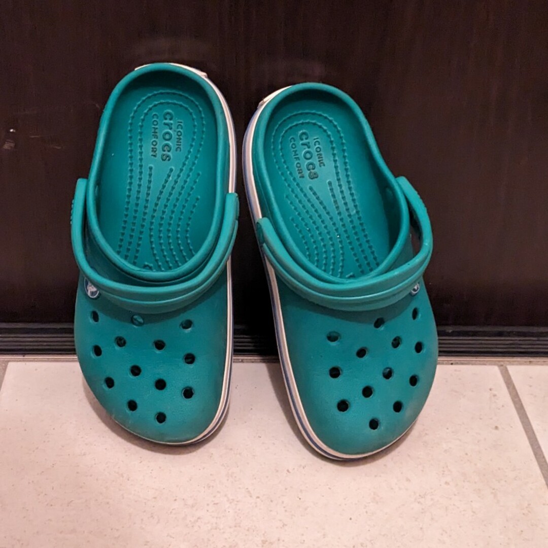 crocs(クロックス)のcrocs　サンダル キッズ/ベビー/マタニティのキッズ靴/シューズ(15cm~)(サンダル)の商品写真