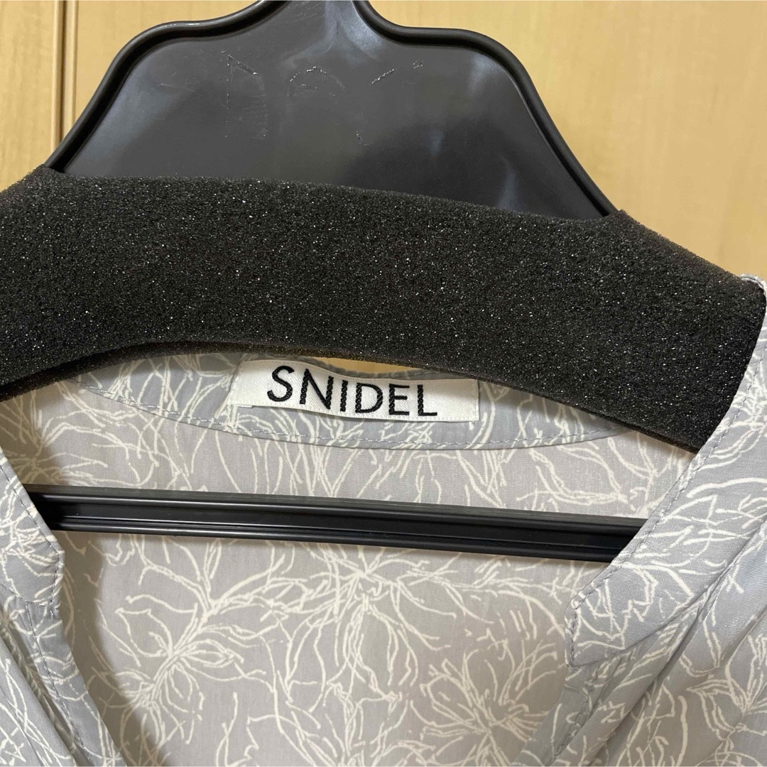 SNIDEL(スナイデル)のSNIDELバリエーションカッセンブラウス＆ティアードフリルスカート レディースのワンピース(ロングワンピース/マキシワンピース)の商品写真