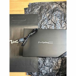 マック(MAC)のMAC ギフトボックス(ショップ袋)