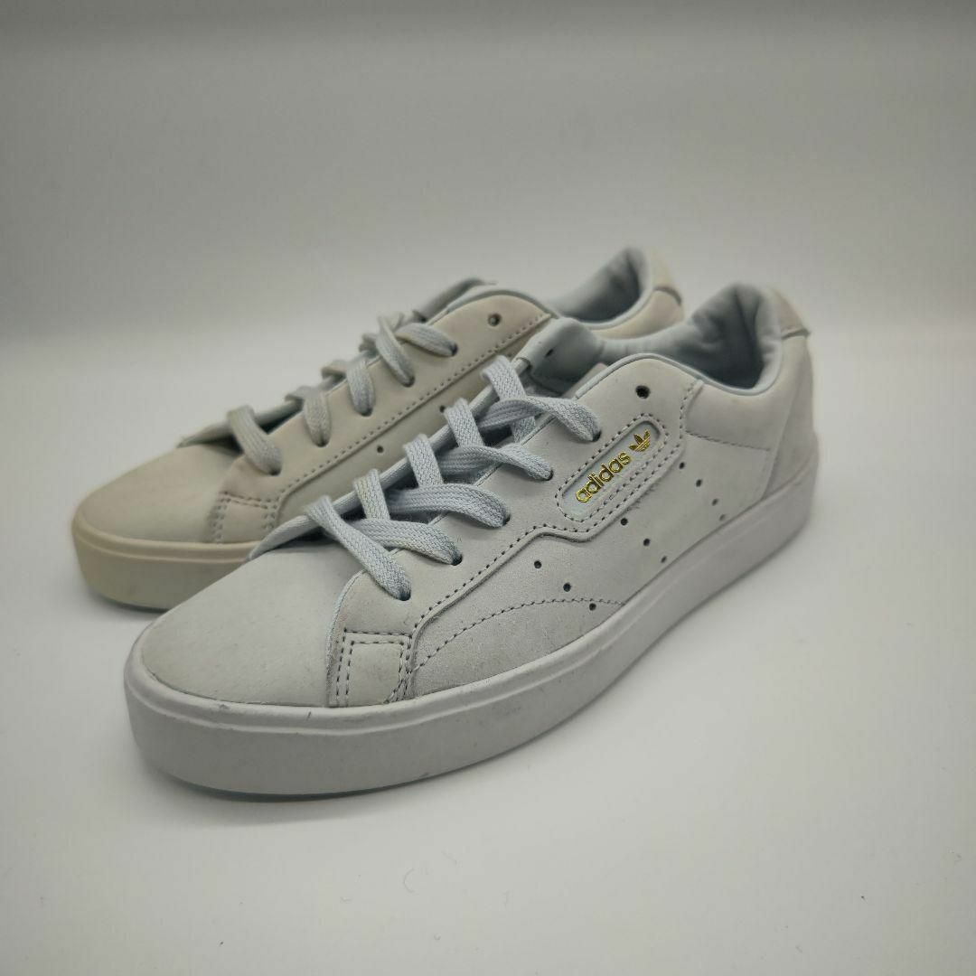 adidas(アディダス)の【訳あり新品】adidas EF3059 22.5cm レディースの靴/シューズ(スニーカー)の商品写真