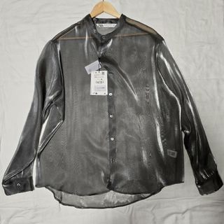 ザラ(ZARA)のZARA シャイニーシャツ - 限定版 XL(シャツ)