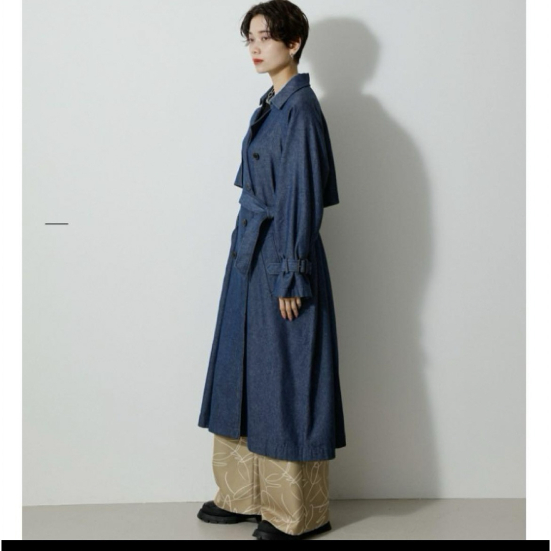 AZUL by moussy(アズールバイマウジー)の50%off⭐︎アズールバイマウジー　デニム生地トレンチコート　S レディースのジャケット/アウター(トレンチコート)の商品写真