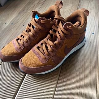 NIKE スニーカー　23.5センチ