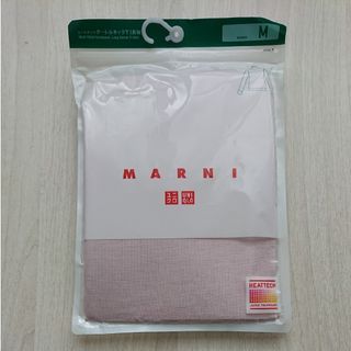 ユニクロ(UNIQLO)の【新品未使用】ユニクロ マルニ ヒートテックタートルネック 11Pink M(カットソー(長袖/七分))