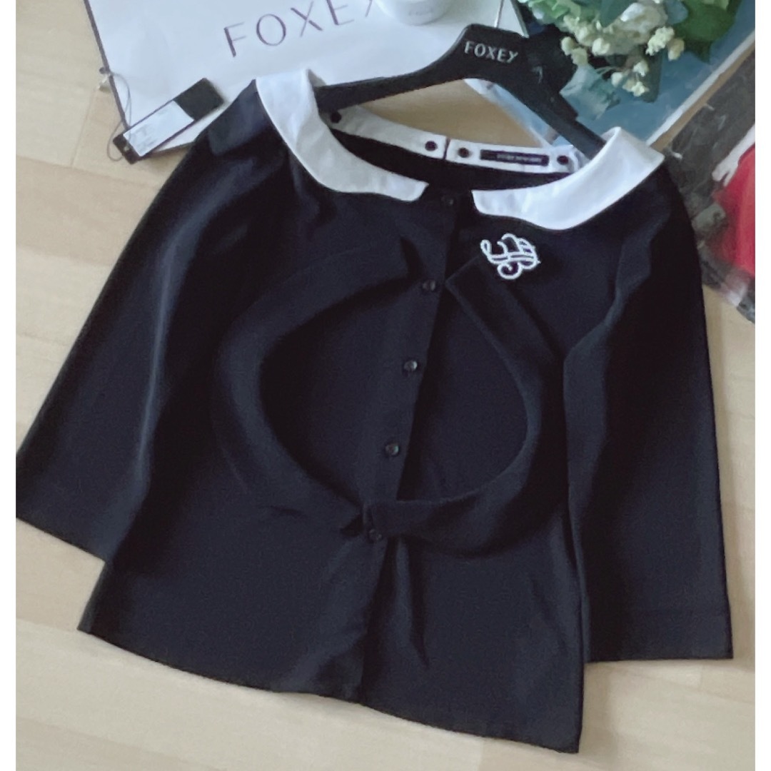 FOXEY(フォクシー)の極美品！FOXEY白襟トップス　38 Rene foxey フォクシー， レディースのトップス(カーディガン)の商品写真