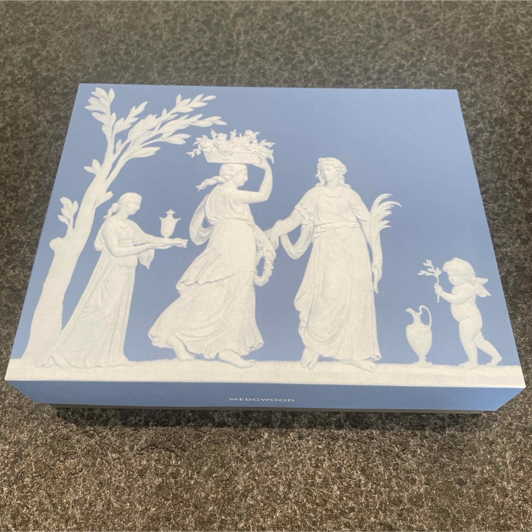 WEDGWOOD(ウェッジウッド)のウェッジウッド　新品未使用　写真立てクロックセット インテリア/住まい/日用品のインテリア小物(フォトフレーム)の商品写真