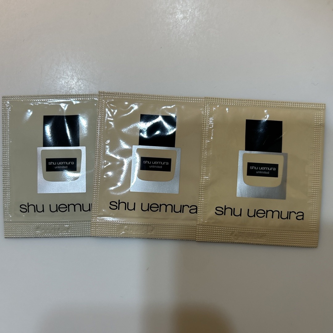 shu uemura(シュウウエムラ)のアンリミテッド　ラスティングフルイドセット コスメ/美容のキット/セット(サンプル/トライアルキット)の商品写真