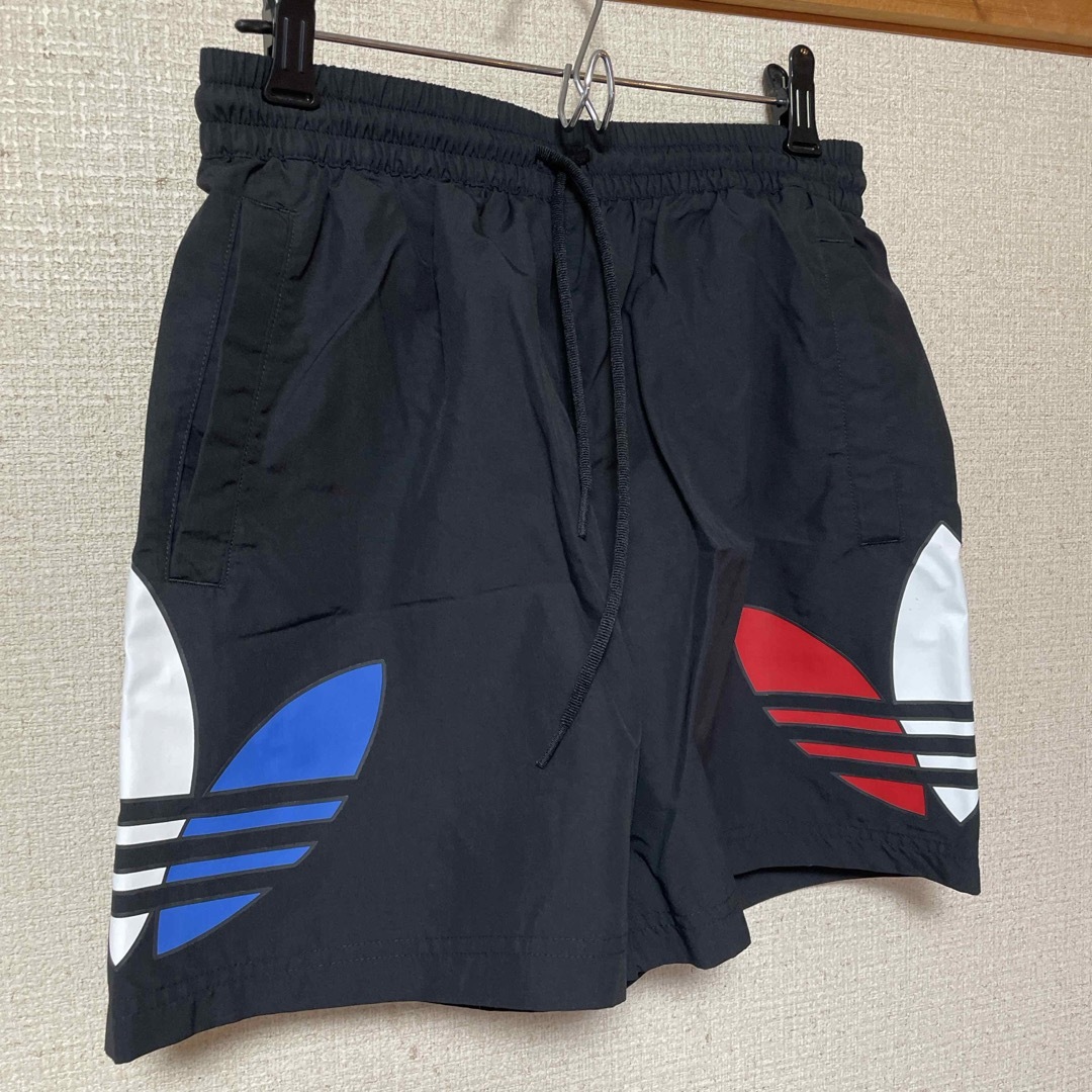 adidas(アディダス)のadidas  短パン　水陸両用パンツ メンズのパンツ(ショートパンツ)の商品写真