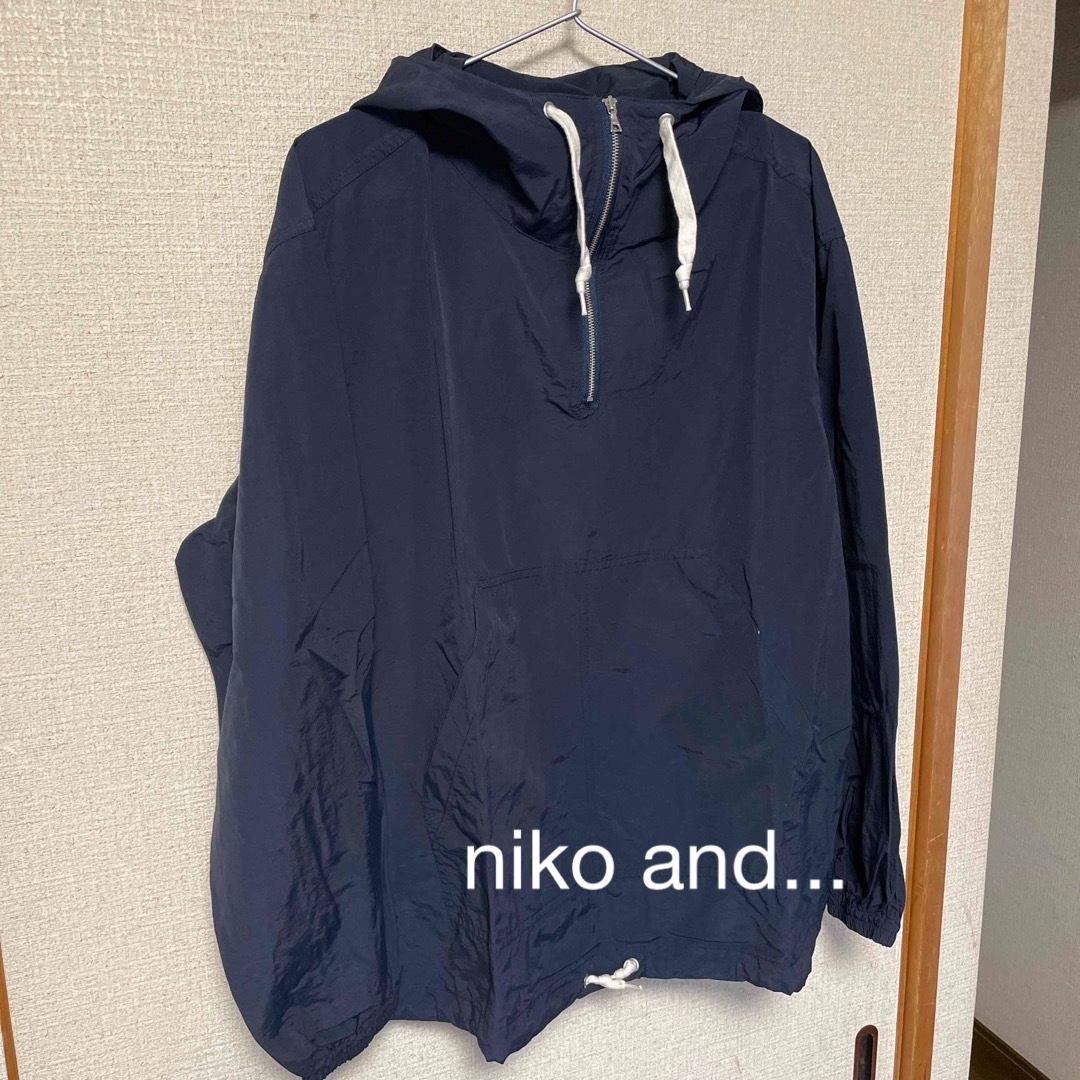 niko and...(ニコアンド)のniko and... メンズ　ハーフジップナイロンパーカー メンズのジャケット/アウター(ナイロンジャケット)の商品写真