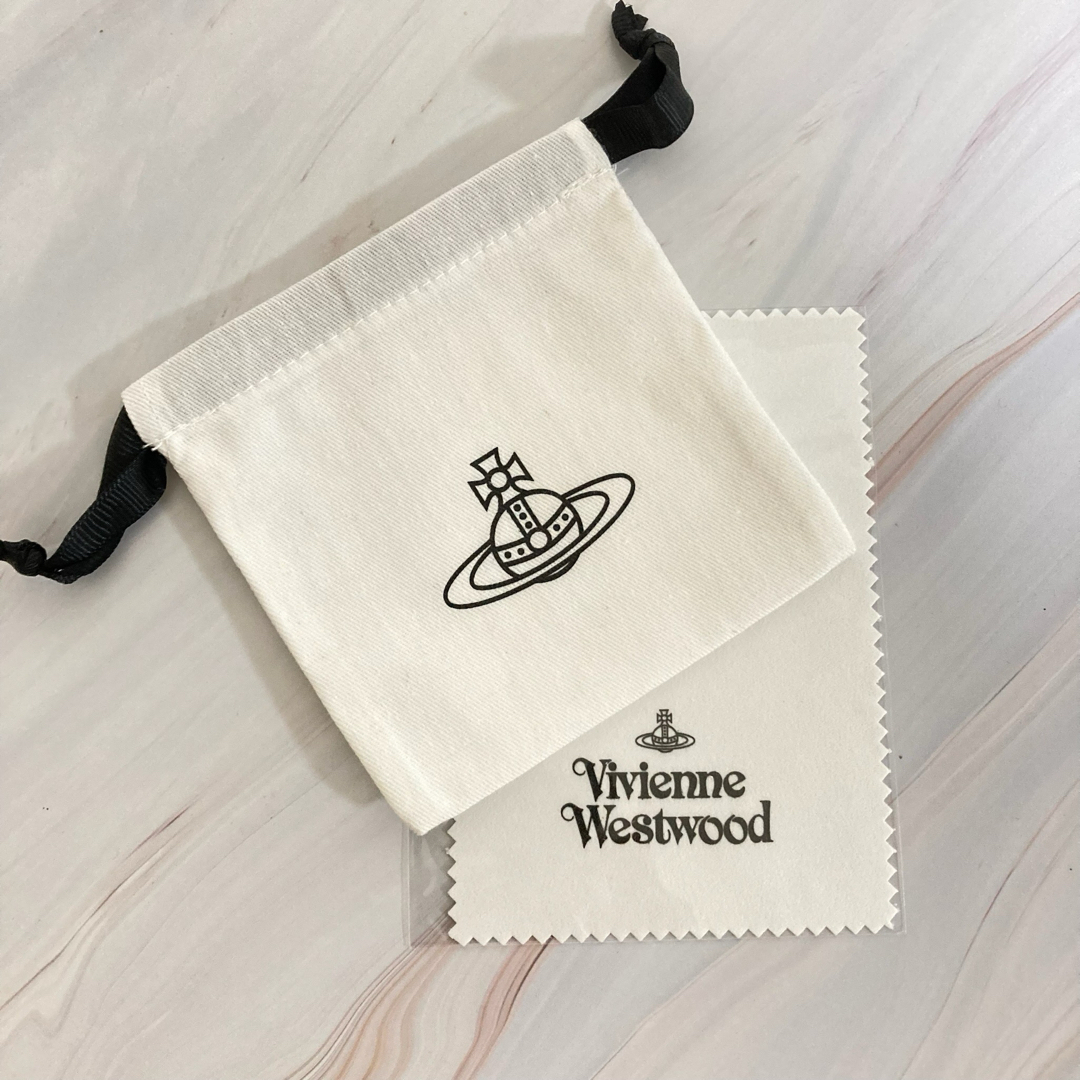 Vivienne Westwood(ヴィヴィアンウエストウッド)のヴィヴィアン　3連チャームキーホルダー　キーリング レディースのファッション小物(キーホルダー)の商品写真