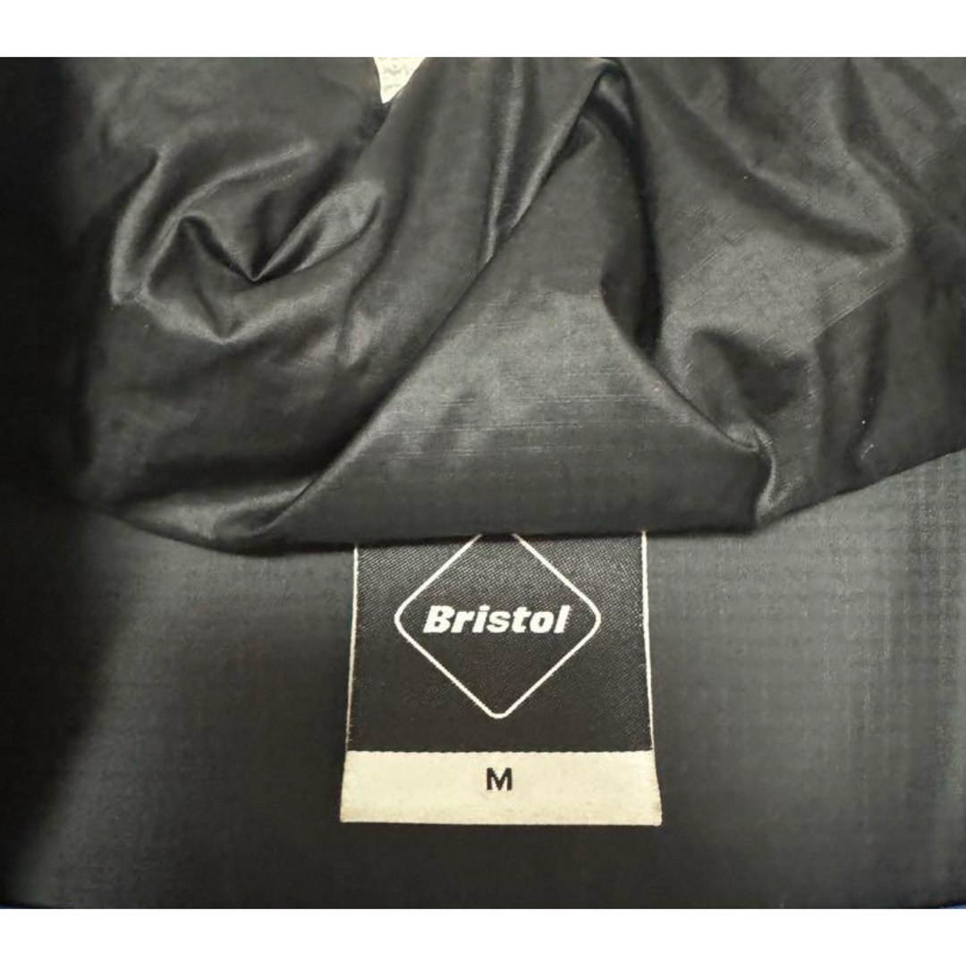 F.C.R.B.(エフシーアールビー)のfcrb ツアーダウンBristol tour down 黒　Mサイズ メンズのジャケット/アウター(ダウンジャケット)の商品写真