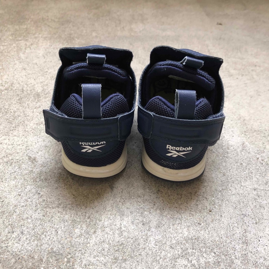 Reebok(リーボック)のリーボック ポンプヒューリー ネイビー  12cm キッズ/ベビー/マタニティのベビー靴/シューズ(~14cm)(スニーカー)の商品写真