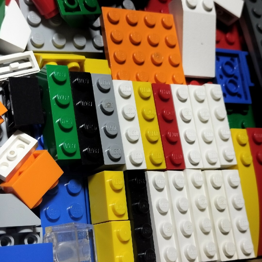 Lego(レゴ)の送料無料　レゴ　車パーツ　プレート（基礎版）多数　ブロック外し　パーツセット キッズ/ベビー/マタニティのおもちゃ(知育玩具)の商品写真
