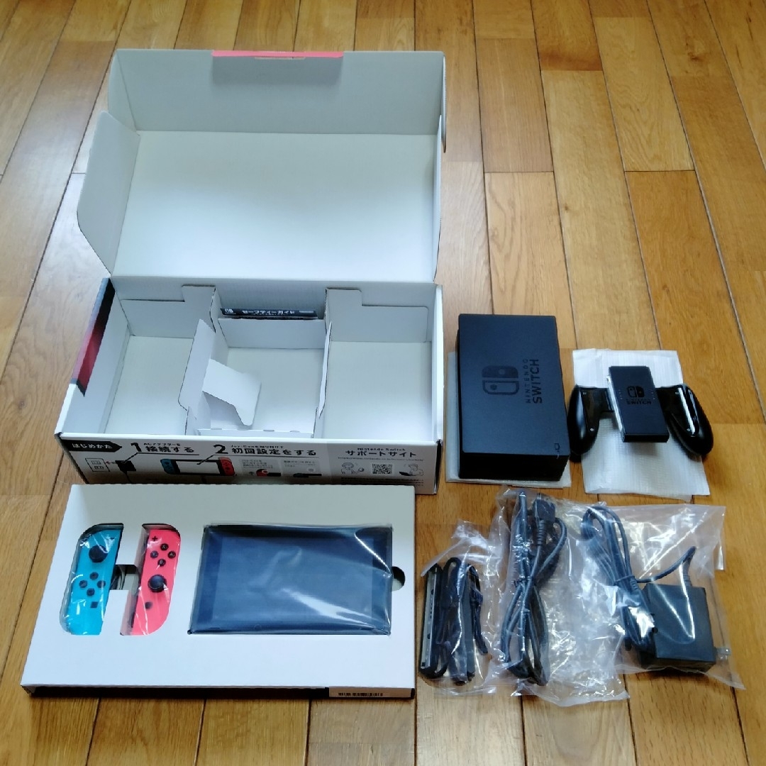 Nintendo Switch(ニンテンドースイッチ)のNintendo Switch Joy-Con (L) ネオンブルー/ (R)… エンタメ/ホビーのゲームソフト/ゲーム機本体(家庭用ゲーム機本体)の商品写真