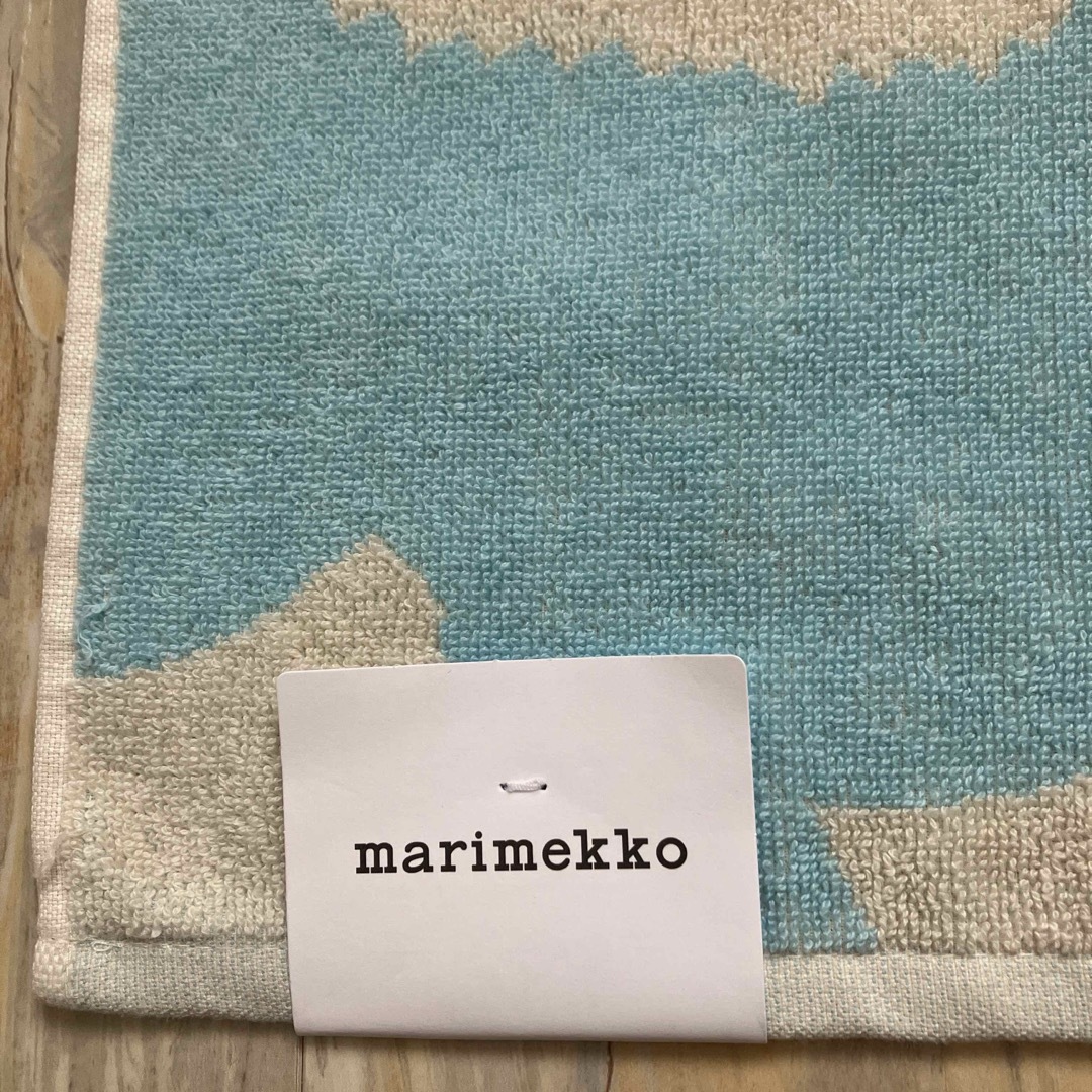 marimekko(マリメッコ)のマリメッコ  ウニッコ　ベージュ×ライトブルー　フェイスタオル　バスマット インテリア/住まい/日用品の日用品/生活雑貨/旅行(タオル/バス用品)の商品写真