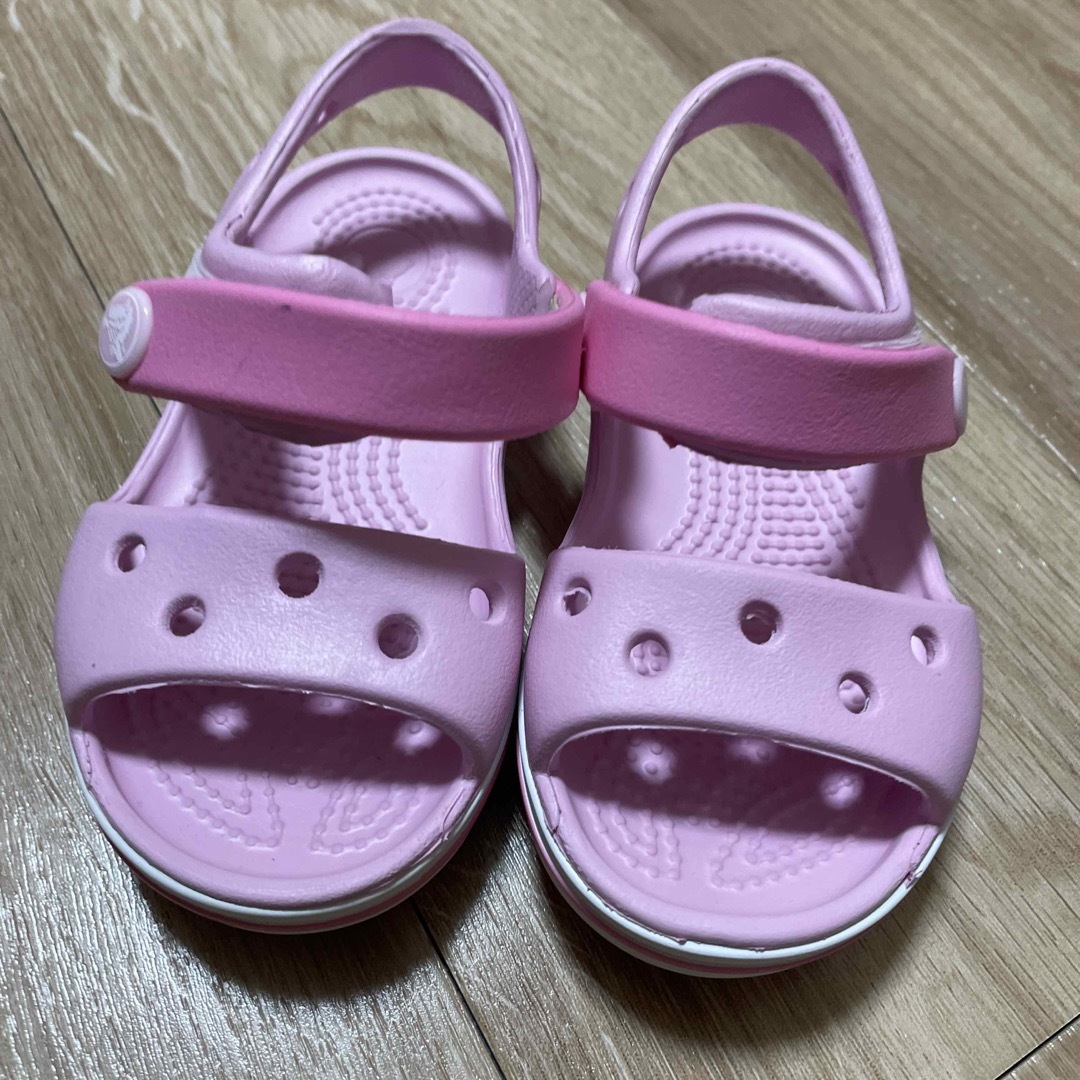 crocs(クロックス)の新品　子供用クロックス14センチ キッズ/ベビー/マタニティのベビー靴/シューズ(~14cm)(サンダル)の商品写真