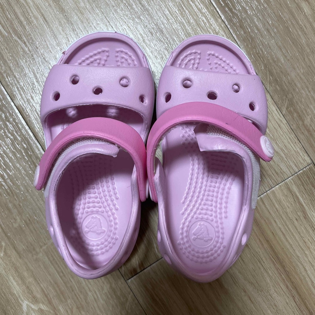 crocs(クロックス)の新品　子供用クロックス14センチ キッズ/ベビー/マタニティのベビー靴/シューズ(~14cm)(サンダル)の商品写真