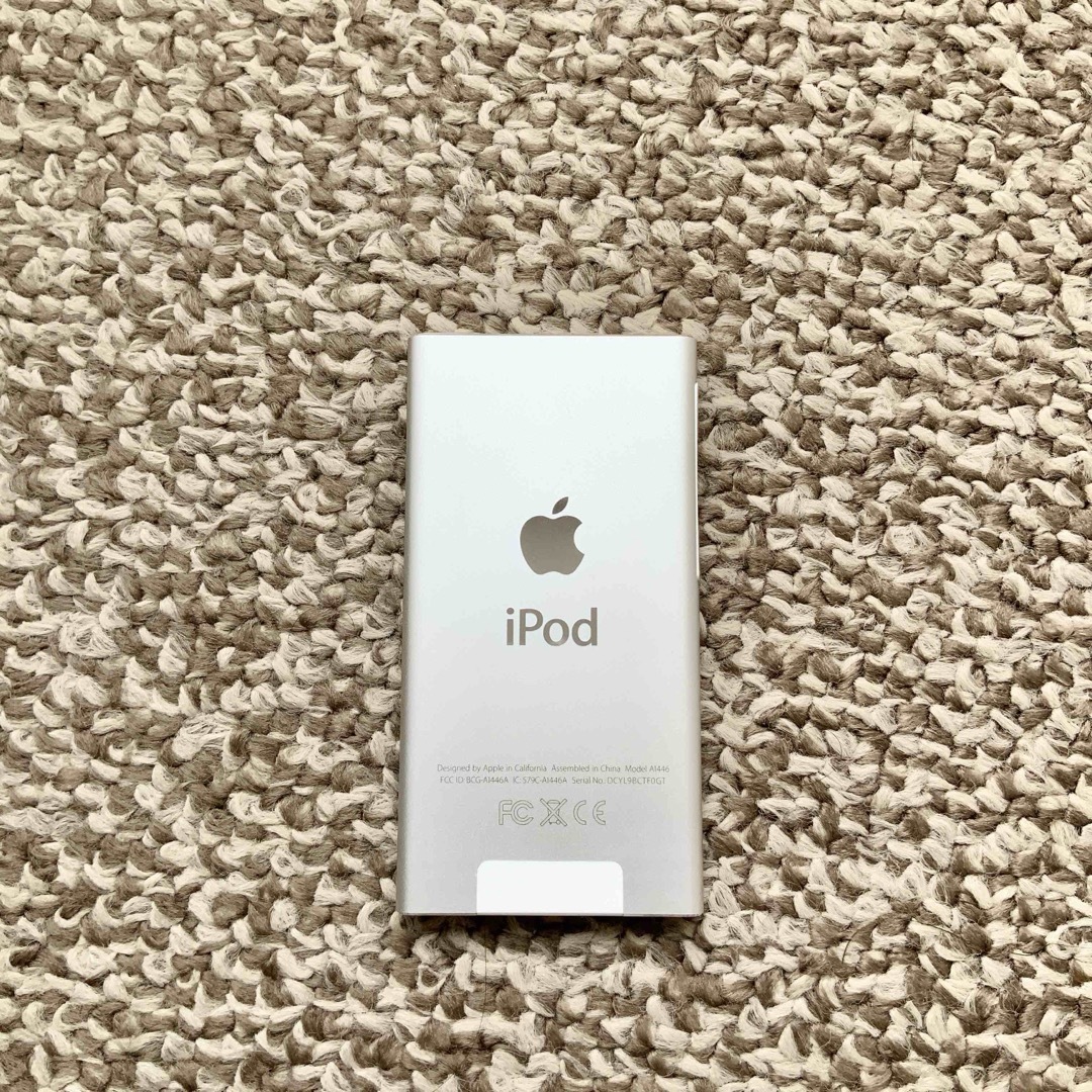 iPod(アイポッド)のiPod nano 第7世代 16GB Apple アップル アイポッド 本体S スマホ/家電/カメラのオーディオ機器(ポータブルプレーヤー)の商品写真