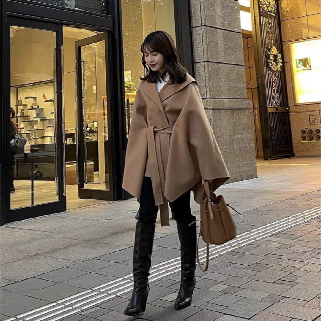 ánuans(アニュアンス)の最終値下げ： L'Or Irregular hem cape coat レディースのジャケット/アウター(ポンチョ)の商品写真