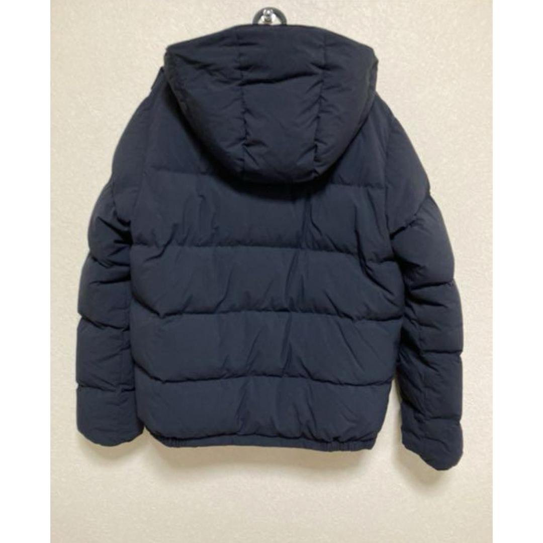 THE NORTH FACE(ザノースフェイス)の美品　ノースフェイス　キャンプシエラショート 赤ロゴ　ダウンジャケット　サイズL メンズのジャケット/アウター(ダウンジャケット)の商品写真