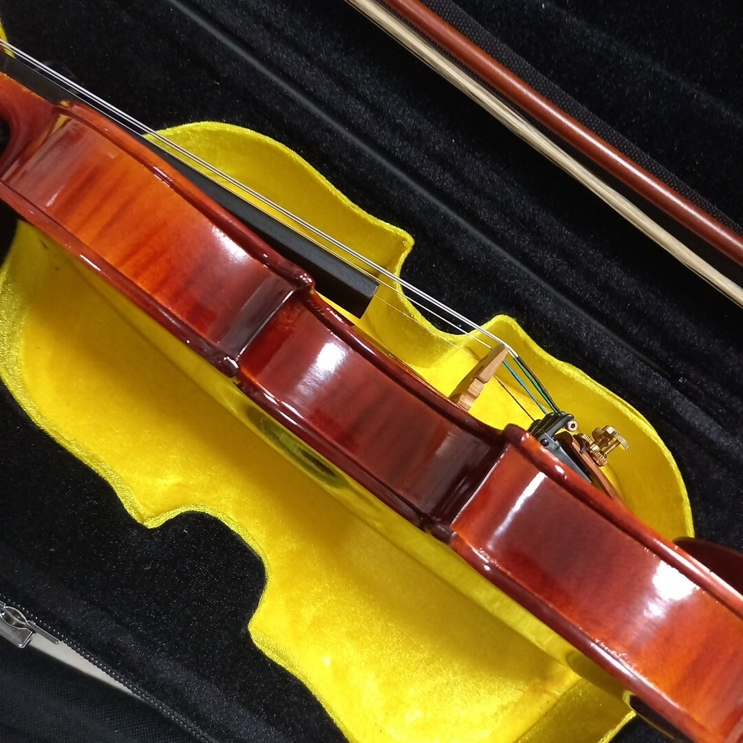 1/4子供バイオリン【超美品】付属品揃ってます。すぐに弾けます‼️ 楽器の弦楽器(ヴァイオリン)の商品写真