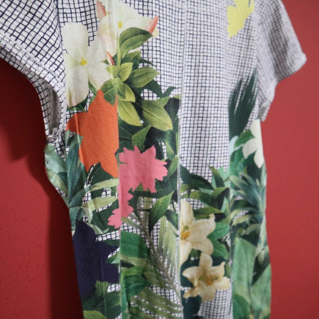 Paul Smith(ポールスミス)の【極希少】Paul Smith ブロックチェック グラフィック デザインTシャツ レディースのトップス(Tシャツ(半袖/袖なし))の商品写真