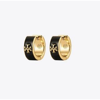 トリーバーチ(Tory Burch)のトリーバーチ KIRA ENAMEL HOOP EARRING ピアス 黒(ピアス)