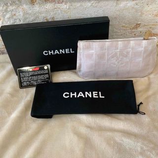 シャネル(CHANEL)のCHANELニュートラベルラインポーチ　保存袋　カード　黒箱　シャネラー(ポーチ)