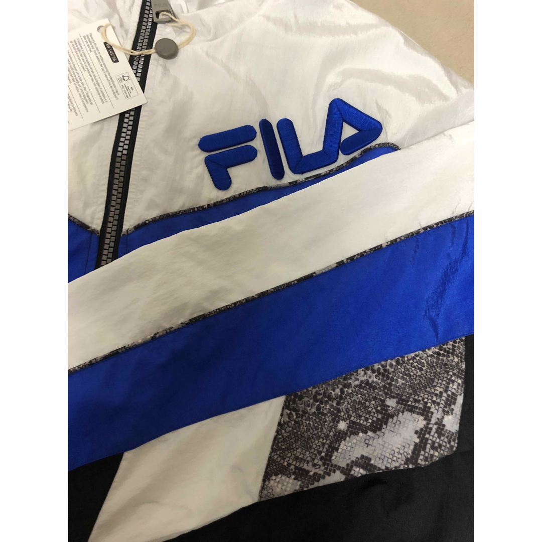 FILA(フィラ)のFILA Nero NewRetro ルノーブルージャケット ウインドブレーカー メンズのジャケット/アウター(ナイロンジャケット)の商品写真