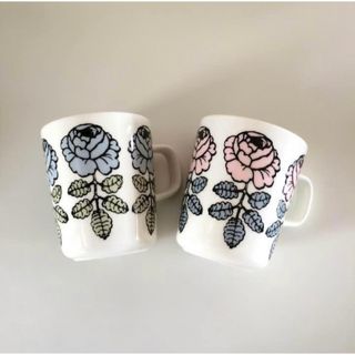 マリメッコ(marimekko)のマリメッコ ヴィヒキルース マグカップ 2個(グラス/カップ)