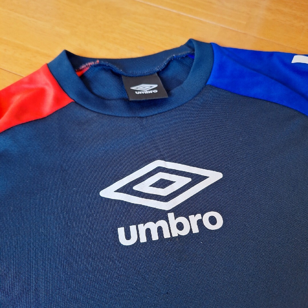 UMBRO(アンブロ)のUmbro 140cm(130cm) 長袖Tシャツ キッズ/ベビー/マタニティのキッズ服男の子用(90cm~)(Tシャツ/カットソー)の商品写真