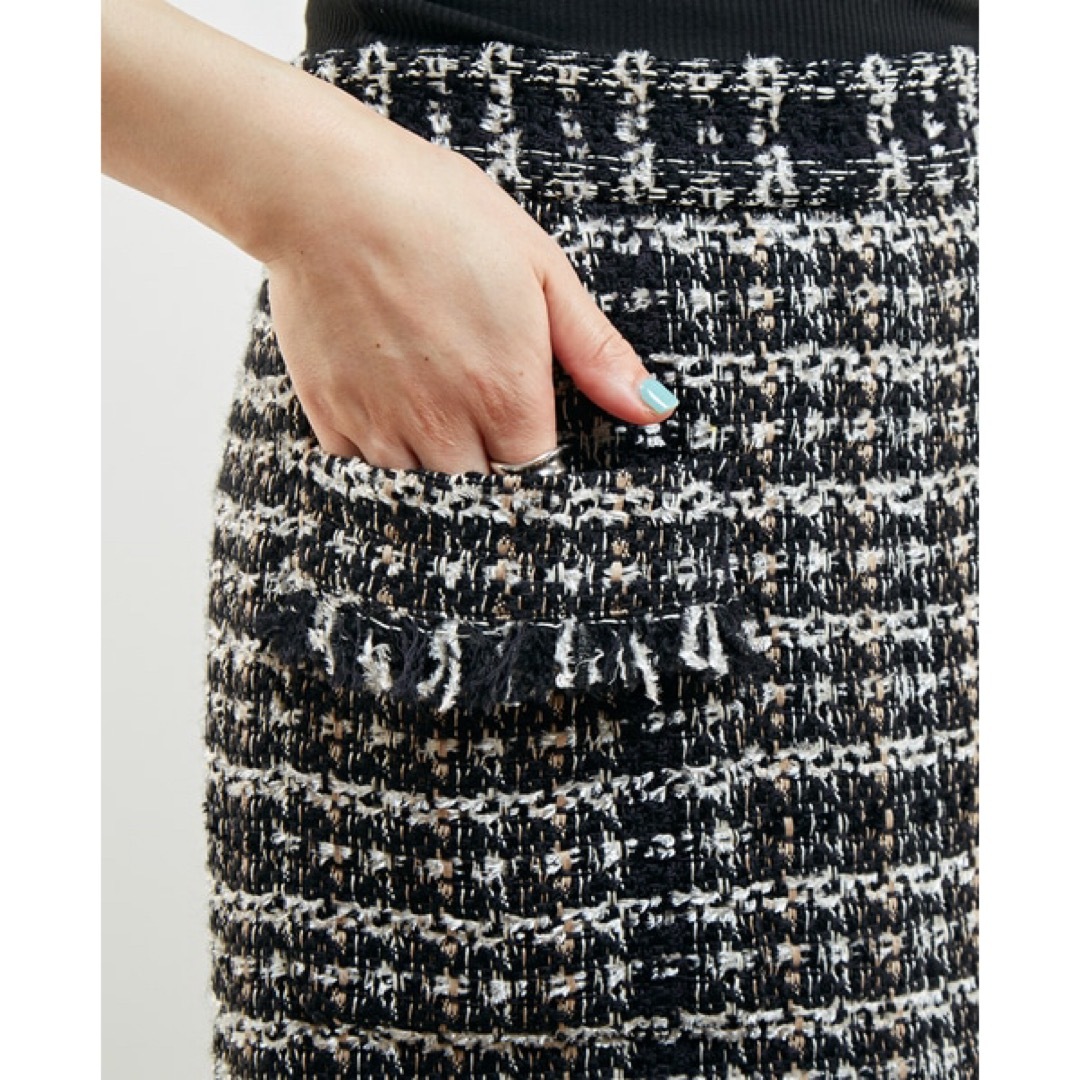 martinique(マルティニーク)の美品♡martinique/ツイードフリンジタイトスカート♡黒 レディースのスカート(ひざ丈スカート)の商品写真