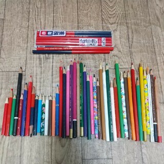 計50本   新品7本含む  色鉛筆(色鉛筆)