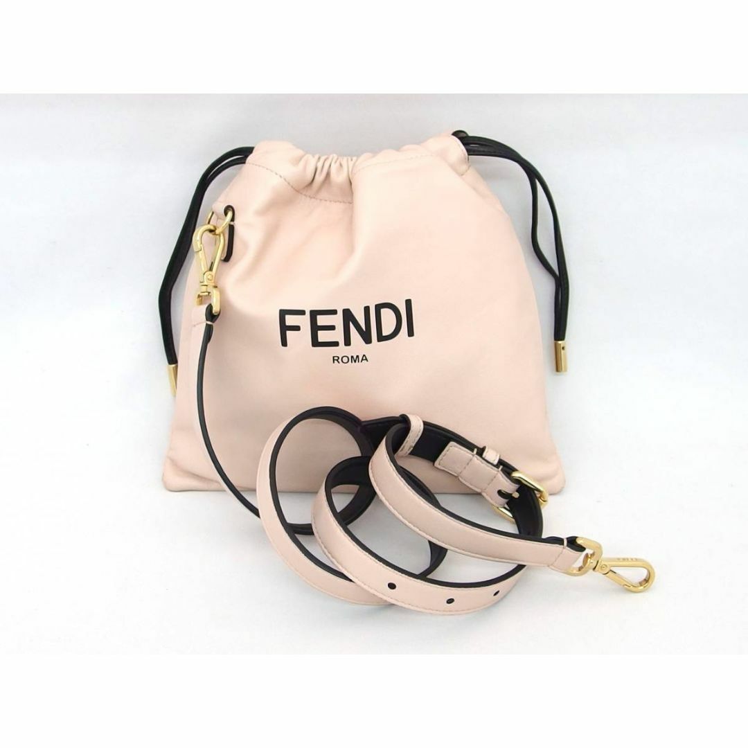 FENDI(フェンディ)のフェンディ スリムクラッチ 8BT337 ライトピンク 巾着 ショルダー レディースのバッグ(ショルダーバッグ)の商品写真