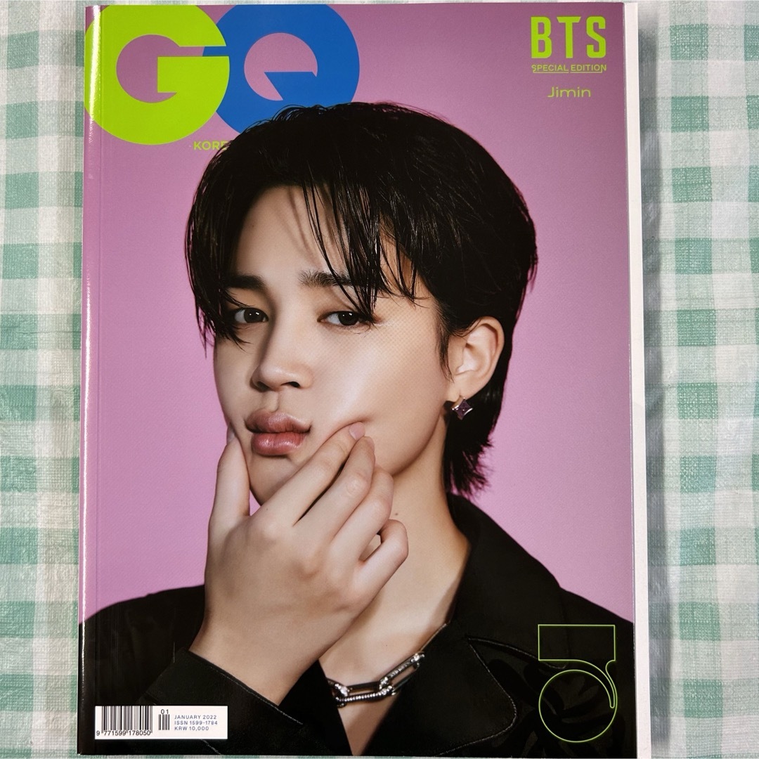 防弾少年団(BTS)(ボウダンショウネンダン)の新品購入『GQ KOREA 2022年1月号 (JIMIN)』 エンタメ/ホビーの雑誌(アート/エンタメ/ホビー)の商品写真