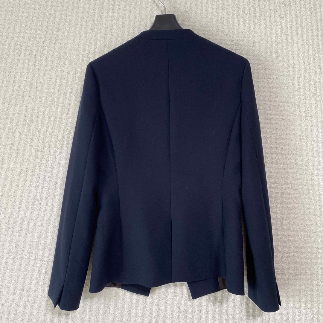 UNITED ARROWS green label relaxing(ユナイテッドアローズグリーンレーベルリラクシング)のグリーンレーベル Vカラー ノーカラー ジャケット 濃紺 38 DMW レディースのジャケット/アウター(ノーカラージャケット)の商品写真