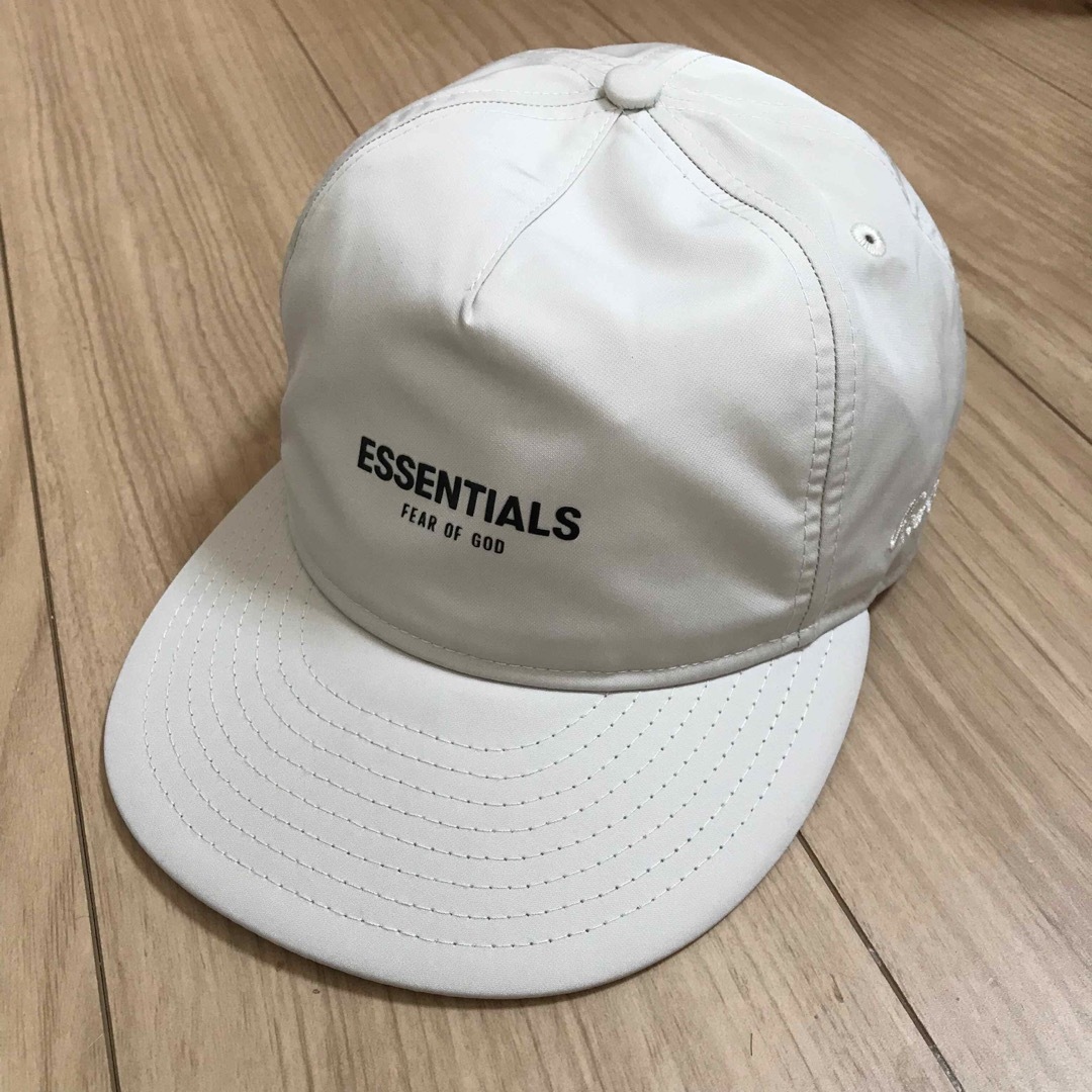 大人気ブランド FEAR OF GOD ESSENTIALS NEW ERA キャップ