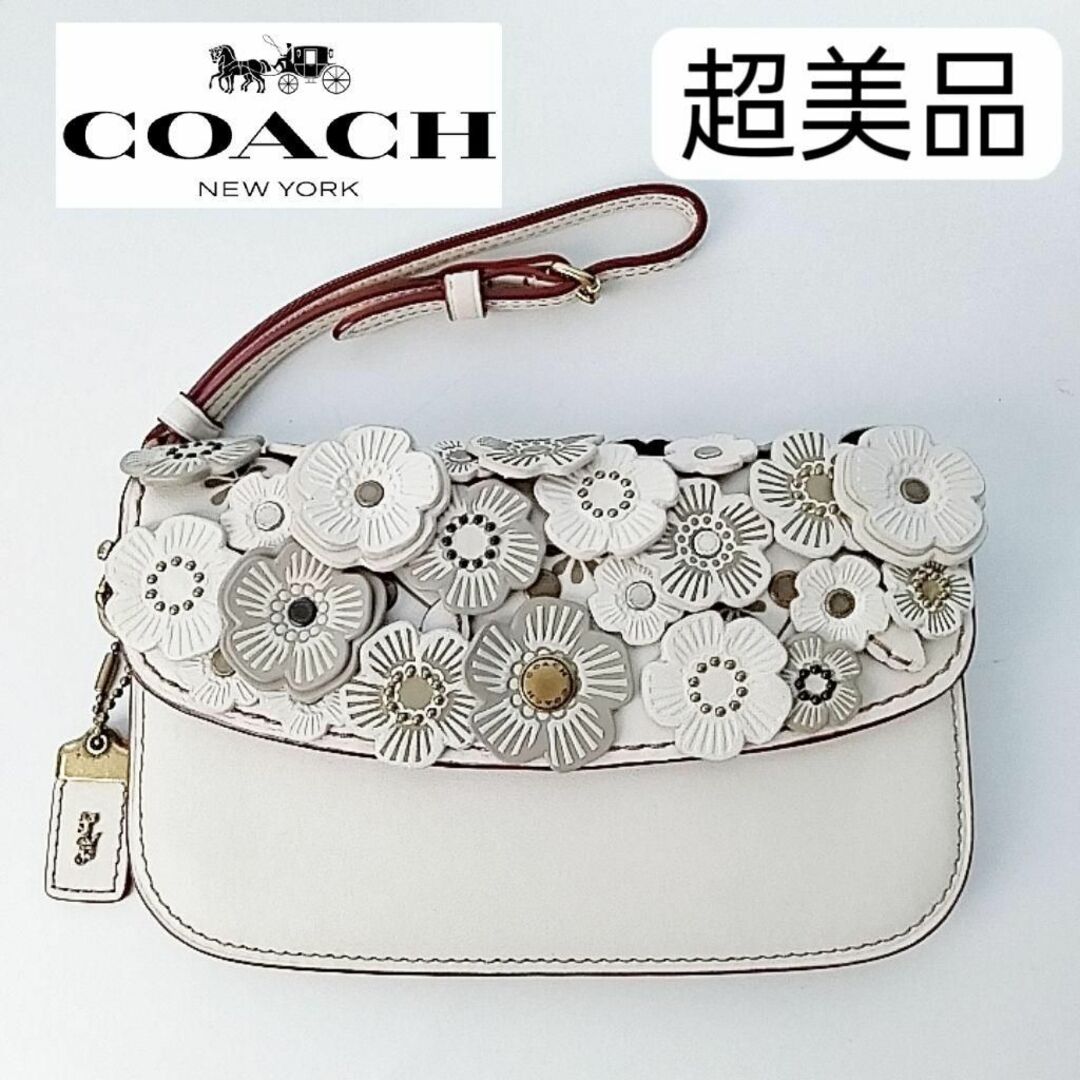 COACH(コーチ)の未使用に近い　超美品　超希少　コーチ　ティーローズ　クラッチバッグ　ポーチ レディースのバッグ(クラッチバッグ)の商品写真