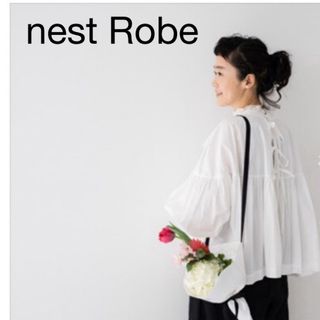 ネストローブ(nest Robe)のnest Robe フリルカラーギャザーブラウス フォーマル 白(シャツ/ブラウス(長袖/七分))