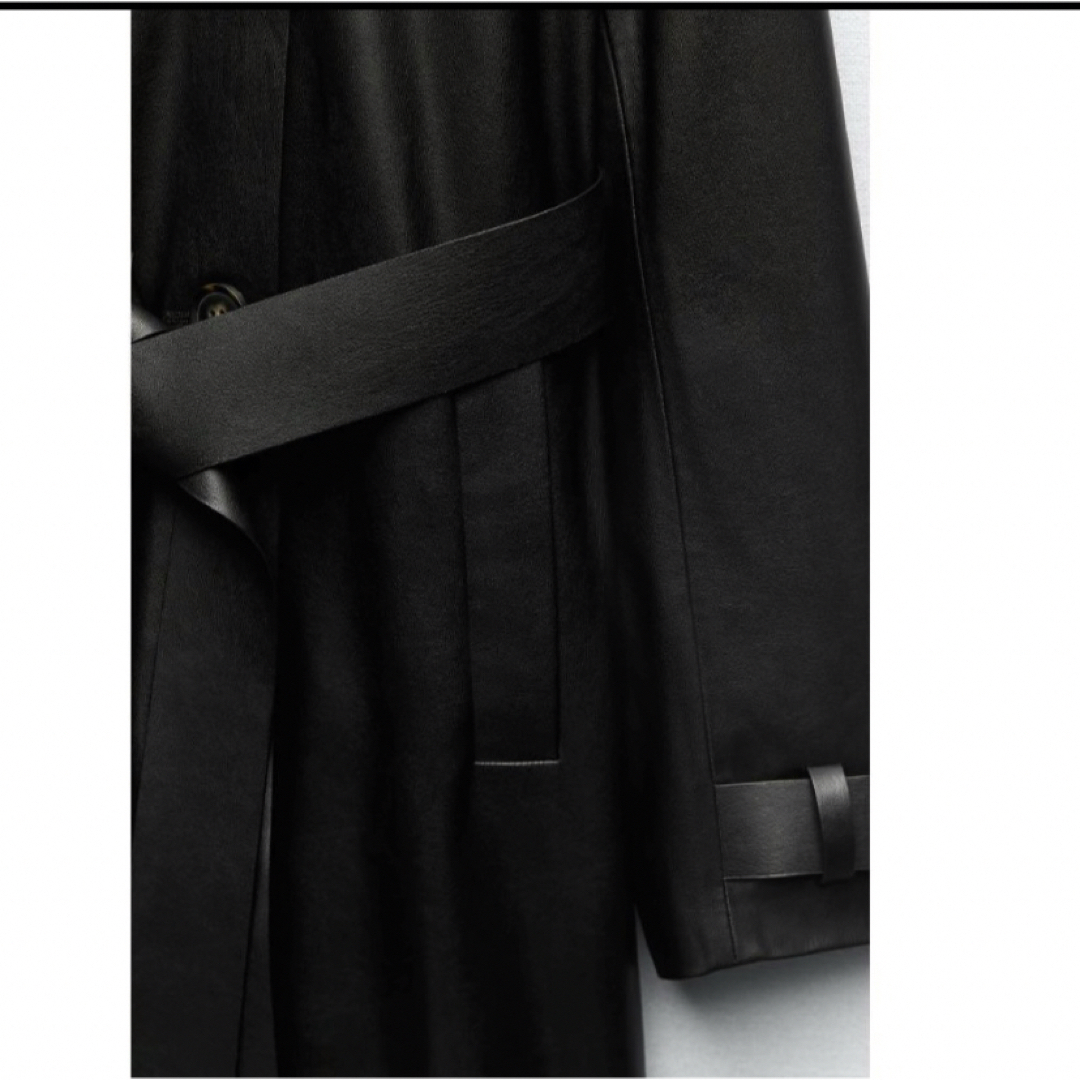 ZARA(ザラ)のZARA ベルト　フェイクレザー　トレンチコート S ブラック　黒 メンズのジャケット/アウター(トレンチコート)の商品写真