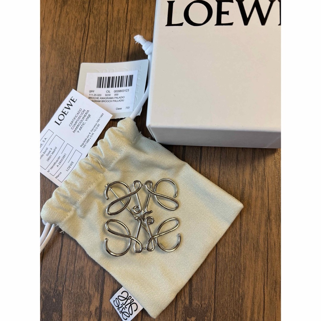 12月スーパーSALE 15%OFF】 ロエベ LOEWE アナグラム ブローチ