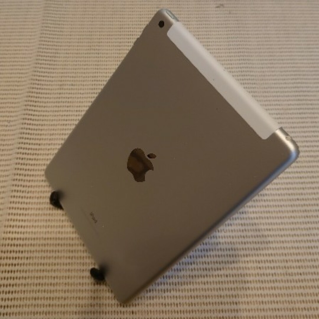 YHLJK動作品SIMフリーiPad第5世代(A1823)本体32GBジャンク品 YHLJK動作品SIMフリーiPad第5世代(A1823)本体32GBジャンク品