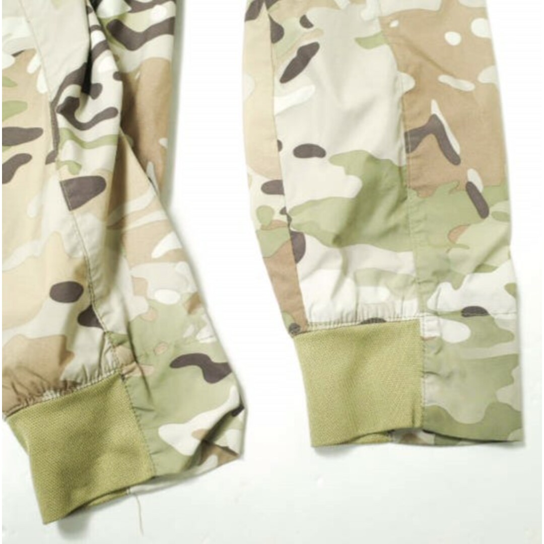 F.C.R.B.(エフシーアールビー)のF.C.R.B. x NIKE エフシーアールビー ナイキ 別注 CAMOUFLAGE REVOLUTION JACKET カモフラージュ レボリューションジャケット 716127-240 M KHAKI F.C.Real Bristol ブリストル スウォッシュ アウター【中古】【F.C.R.B. × NIKE】 メンズのジャケット/アウター(ナイロンジャケット)の商品写真