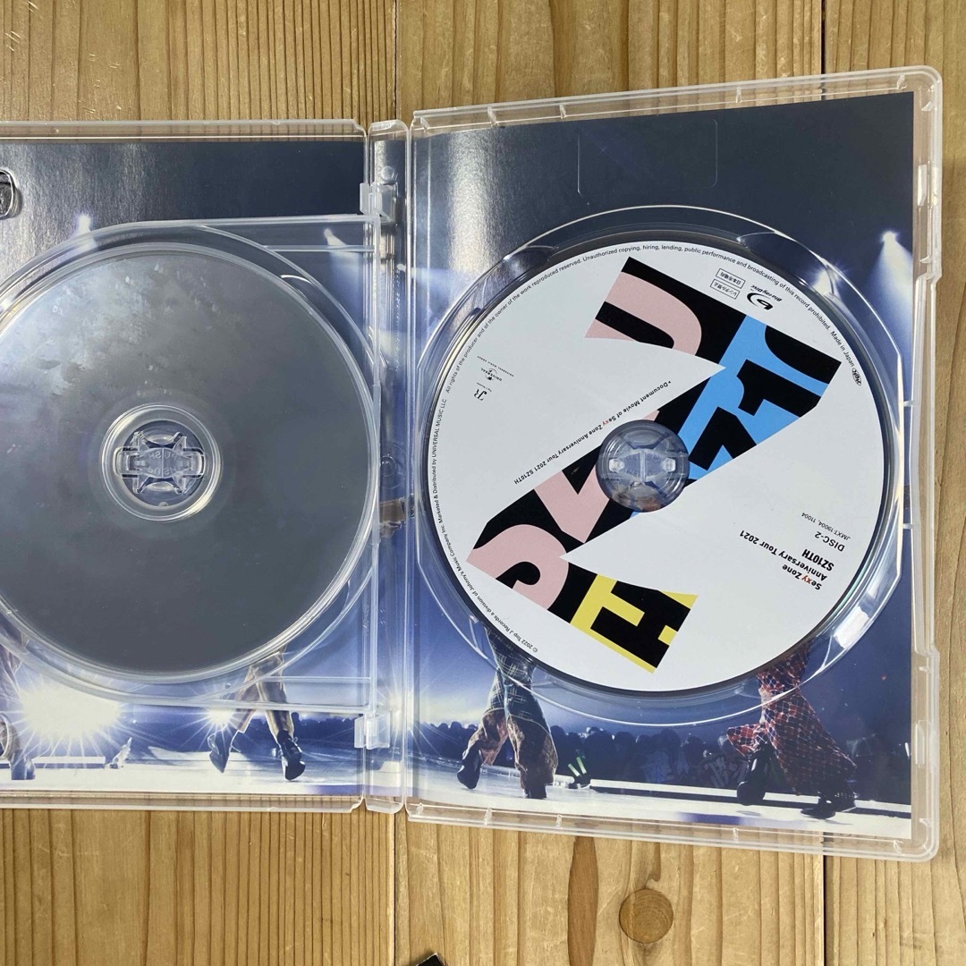 Sexy Zone(セクシー ゾーン)のSexyZone SZ10TH Blu-ray エンタメ/ホビーのDVD/ブルーレイ(ミュージック)の商品写真