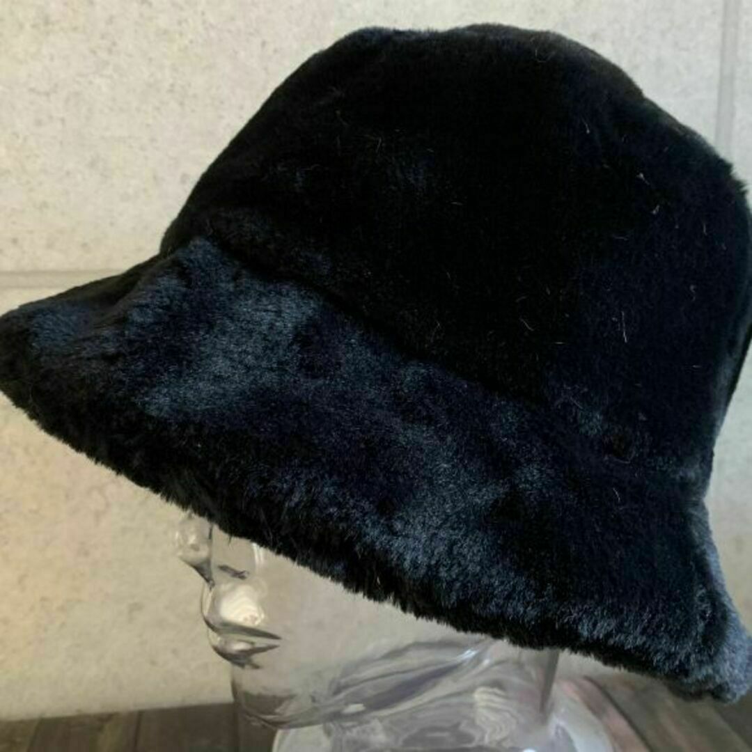送料込 新品 帽子 ファー バケハ バケット ハット ボア ダウン シンプル 黒 メンズの帽子(ハット)の商品写真