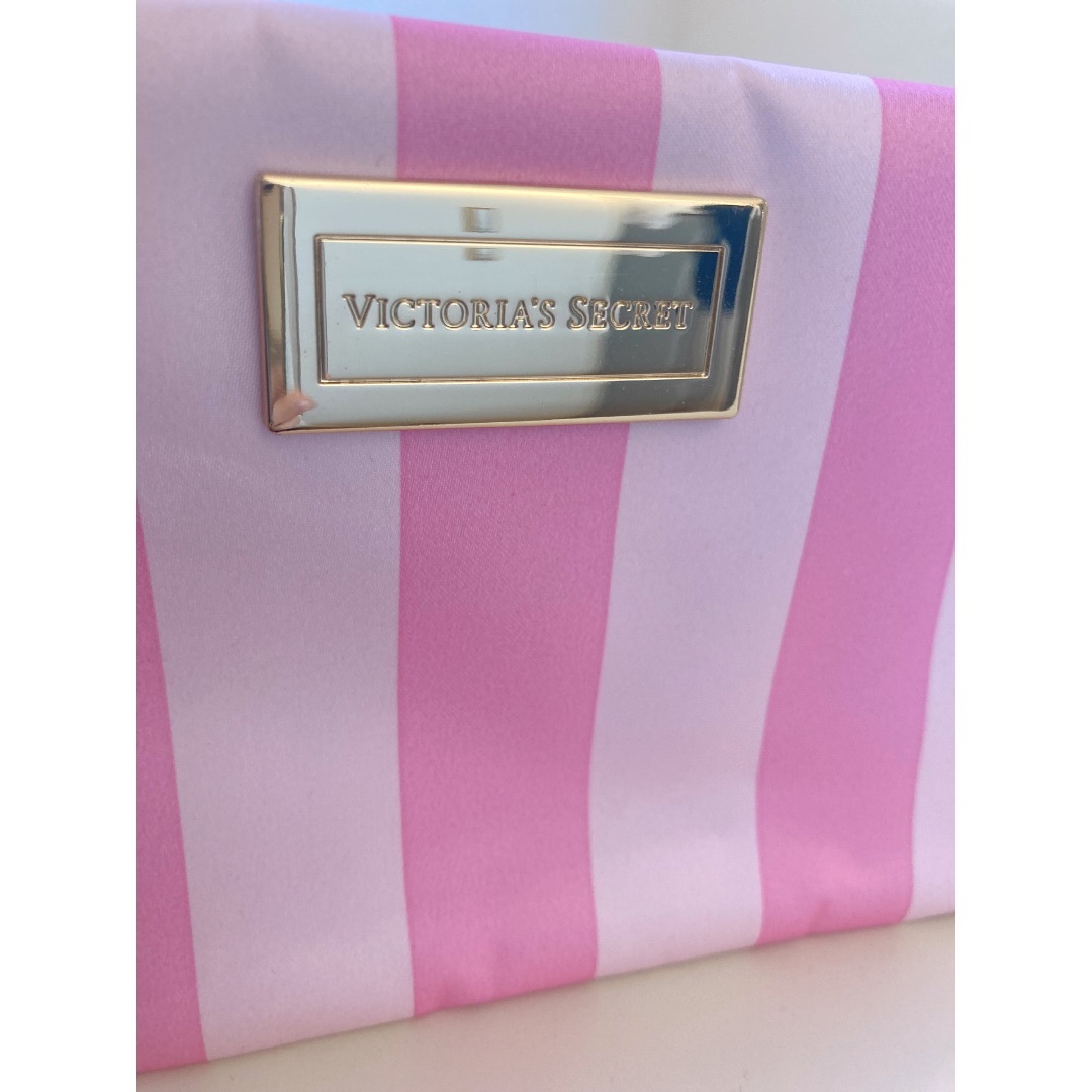 ☆Victoria's Secret☆ ピンク ストライプ メイクポーチ セット Victoria's Secret - Victoria's Secret メイクポーチ ピンク