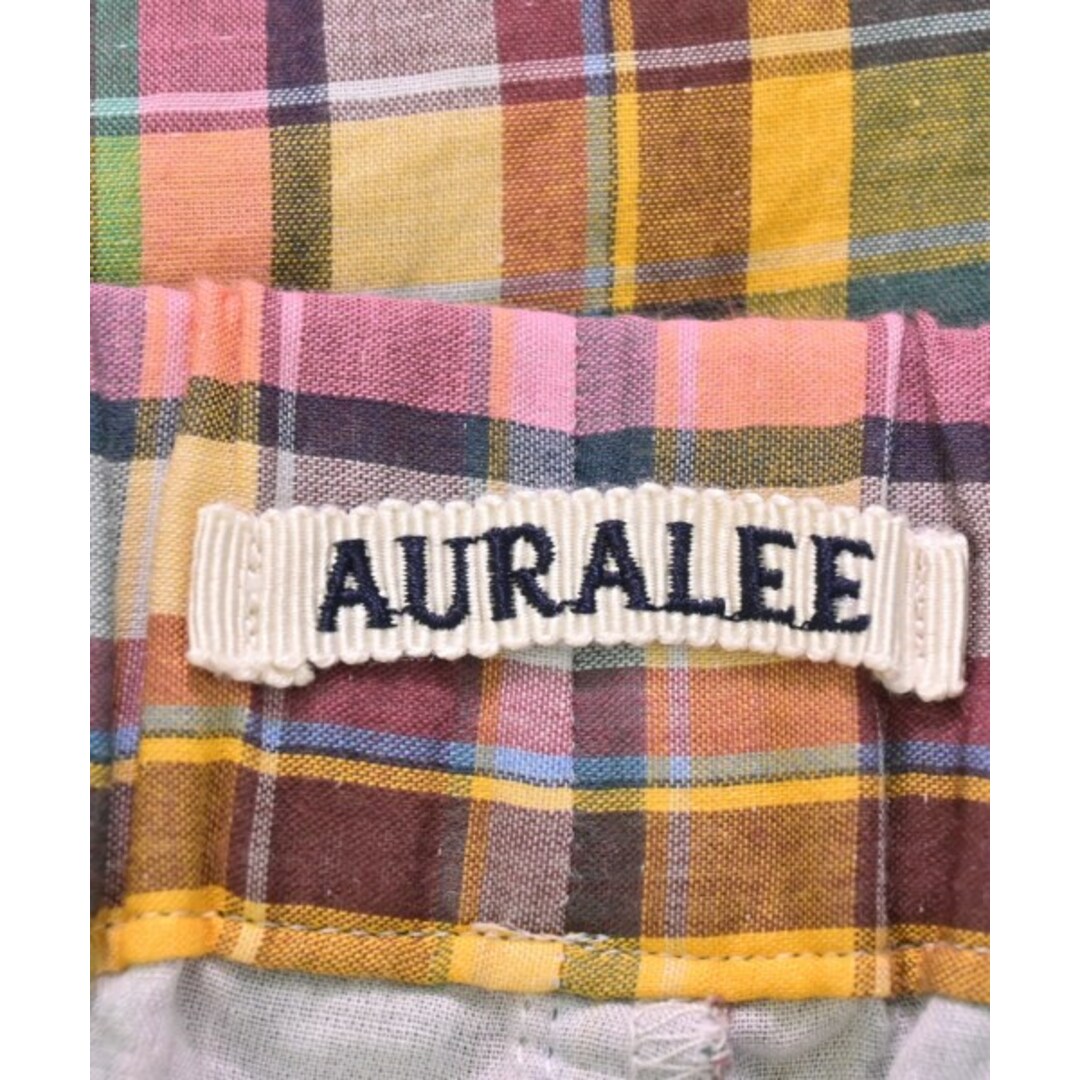 AURALEE(オーラリー)のAURALEE ショートパンツ 3(S位) 黄x赤xピンク等(チェック) 【古着】【中古】 メンズのパンツ(ショートパンツ)の商品写真