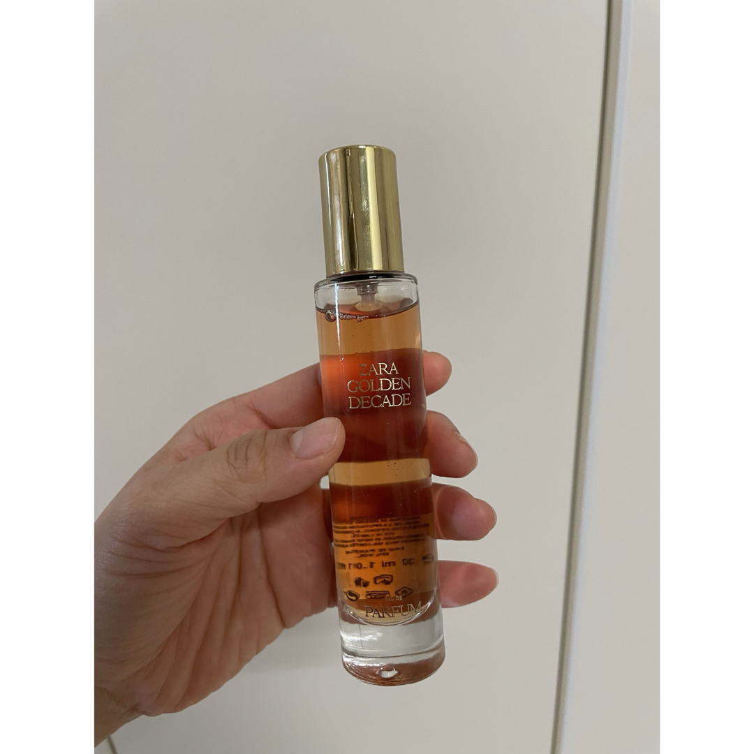 ZARA(ザラ)のZARA GOLDEN DECADE オードパルファム　30ml コスメ/美容の香水(香水(女性用))の商品写真