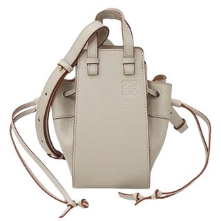 ロエベ(LOEWE)のロエベ LOEWE バッグ レディース ブランド ハンドバッグ ショルダーバッグ 2way ハンモック ミニ レザー ライトゴースト アイボリー ライトグレー ミニバッグ コンパクト おしゃれ 【中古】(ハンドバッグ)