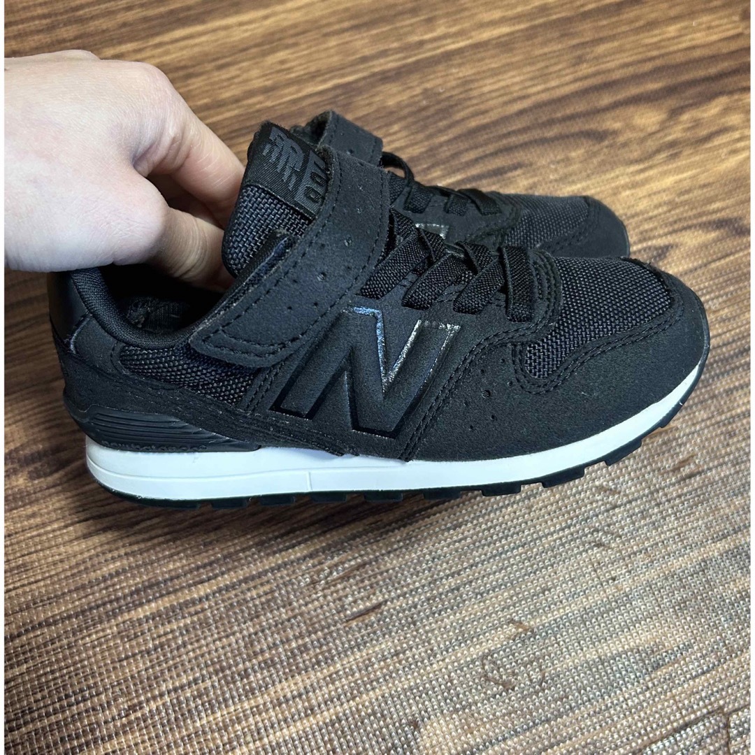 996（New Balance）(キュウキュウロク)のニューバランス　996 スニーカー　17cm キッズ/ベビー/マタニティのキッズ靴/シューズ(15cm~)(スニーカー)の商品写真